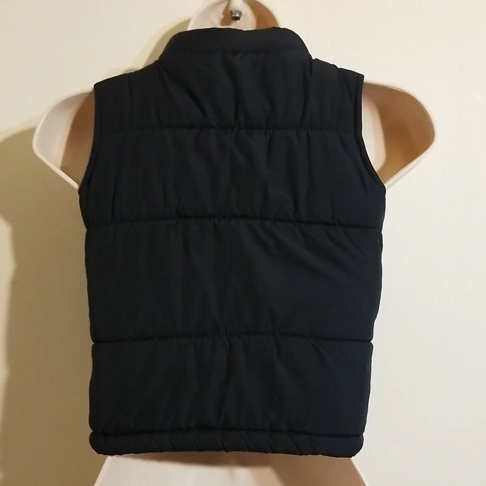 Carter's girls size 4t black puffer vest